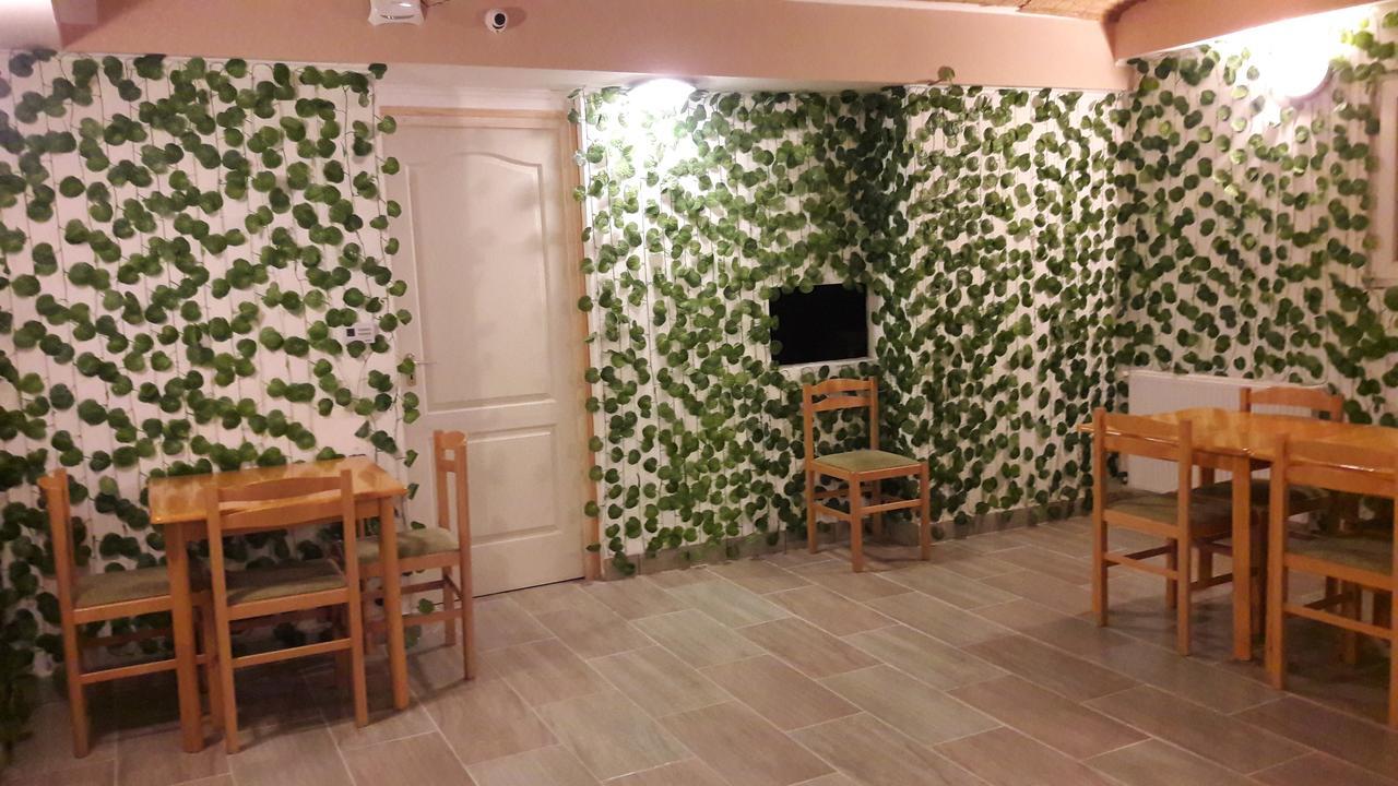 Opera Hostel บูดาเปสต์ ภายนอก รูปภาพ