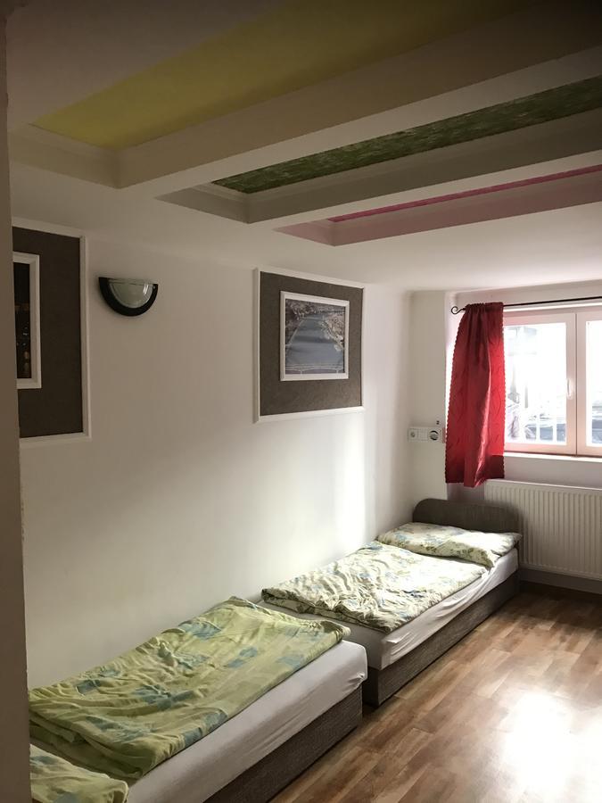 Opera Hostel บูดาเปสต์ ภายนอก รูปภาพ