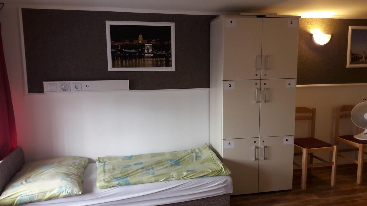 Opera Hostel บูดาเปสต์ ภายนอก รูปภาพ