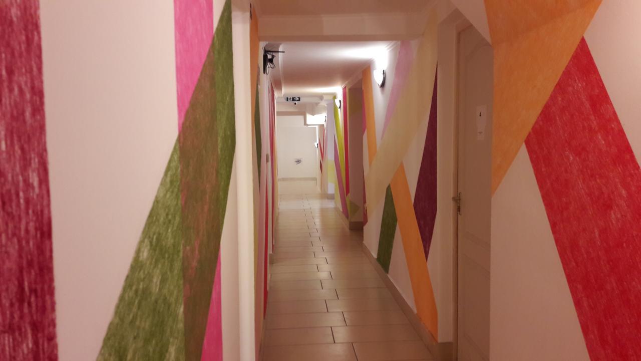 Opera Hostel บูดาเปสต์ ภายนอก รูปภาพ